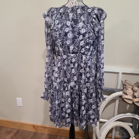Rachel Parcell Dress Women SZ large blue floral with Metallic flowy ruffle - Picture 2 of 12